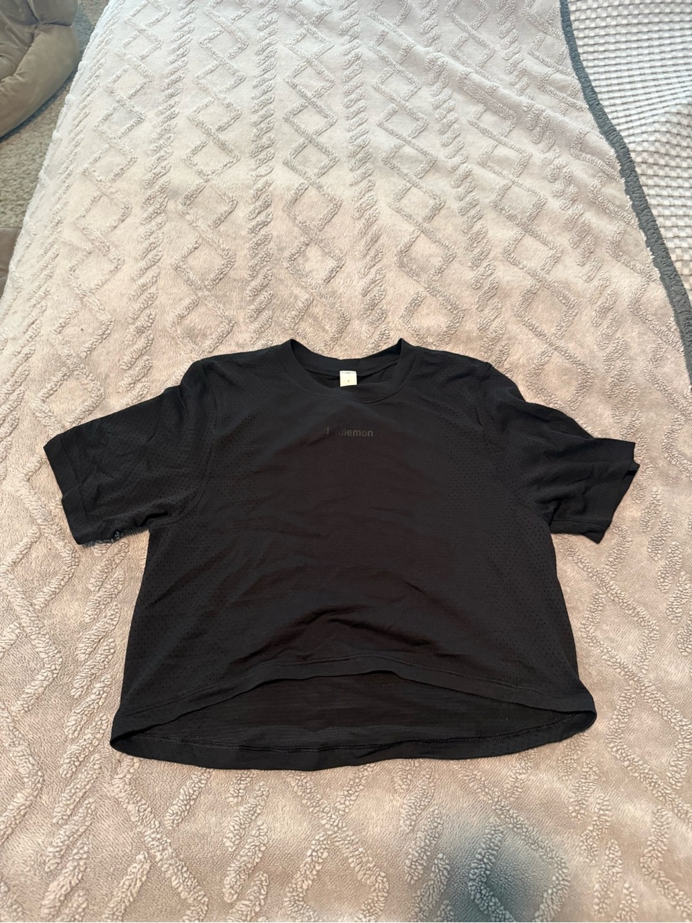 LuLuLemon Swiftly High-Low Cropped Short Sleeve Shirt - Size 4